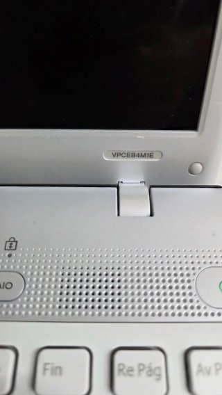 Sony Vaio VPCEB4M1E Plata/Blanco