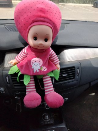 Muñeca Tarta de Fresa No hace nada