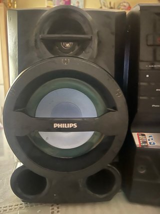 Radio Philips con iPhone 100W RMS