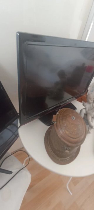 Televisor negro