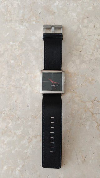 Reloj Armand Basi Cuadrado Negro y Plateado