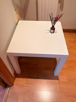 Mesa auxiliar Ikea blanca
