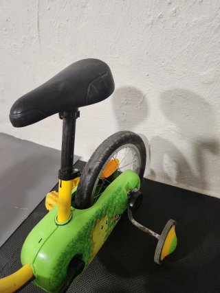 Bicicleta infantil Decathlon con regalo del casco.