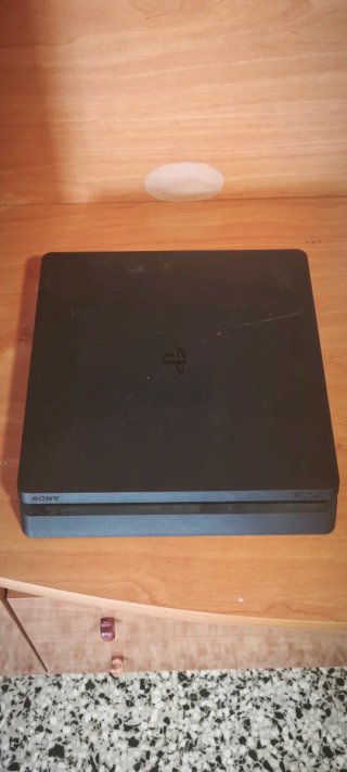 PS4 Slim 500GB Negra