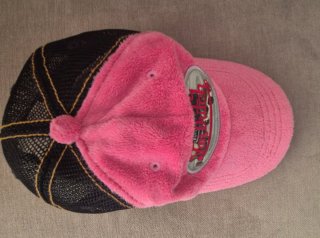 Gorra Von Dutch Rosa Negra Trucker
