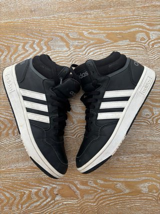 Zapatillas Adidas Hoops Mid Negras Talla 4o