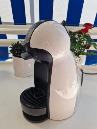 Cafetera Dolce Gusto Blanca