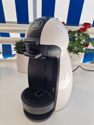 Cafetera Dolce Gusto Blanca