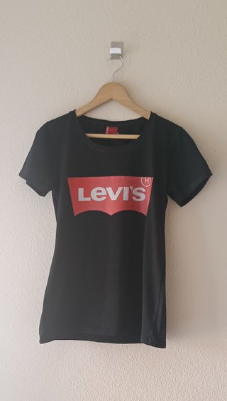 Lote 8 Camisetas Levi's Mujer - Tallas Varias