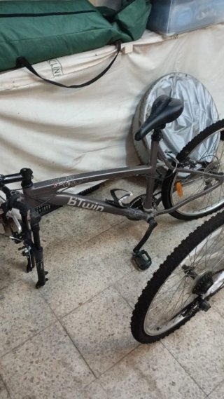Bicicleta Btwin Blanca y gris