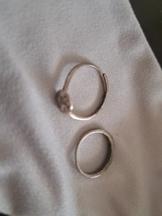 Conjunto de Anillos Plata de distintas tallas.