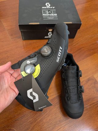 NUEVAS Zapatillas SCOTT GRAVEL TUNED talla 42