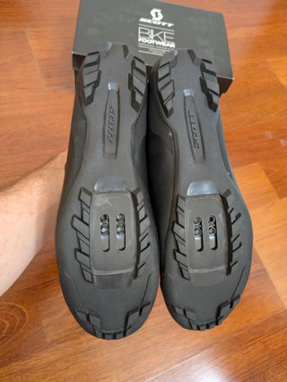 NUEVAS Zapatillas SCOTT GRAVEL TUNED talla 42
