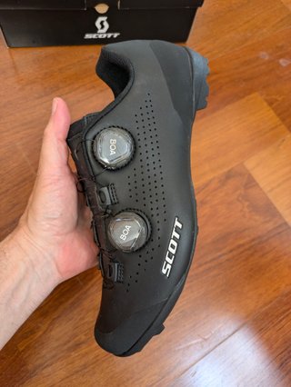 NUEVAS Zapatillas SCOTT GRAVEL TUNED talla 42