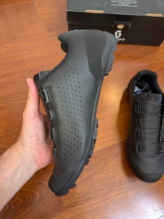 NUEVAS Zapatillas SCOTT GRAVEL TUNED talla 42