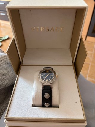 Reloj Versace Mujer Negro y Dorado