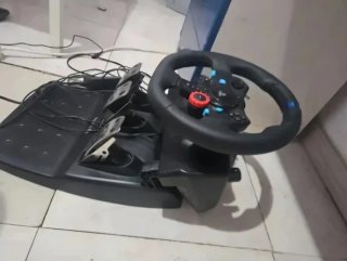 Volante Logitech G29 con pedales
