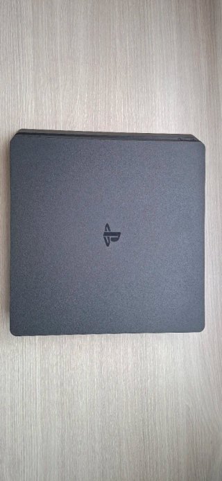 PS4 Slim 1TB + 2 Mandos + 7 Juegos
