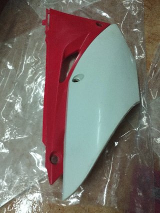 Motocross Plásticos Honda Rojos estos días 60€