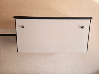 Mueble de salón modular blanco y azul marino