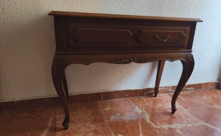 Consola de madera elegante