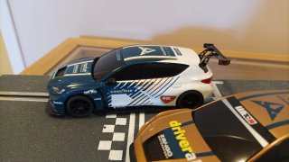 Envío 2 Cupra león Scalextric advance ready