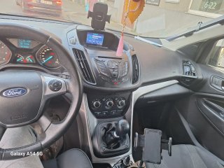Ford Kuga 2016