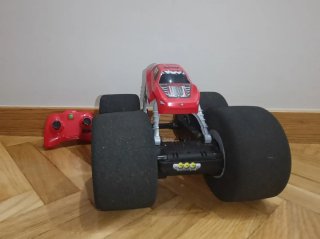 Coche teledirigido Monster Rojo