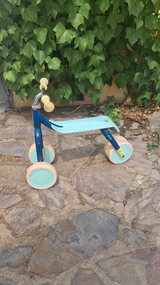 Bici sin pedales evolutiva azul y menta