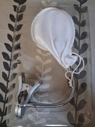 Lupa 2 en 1 con pinza sujeción