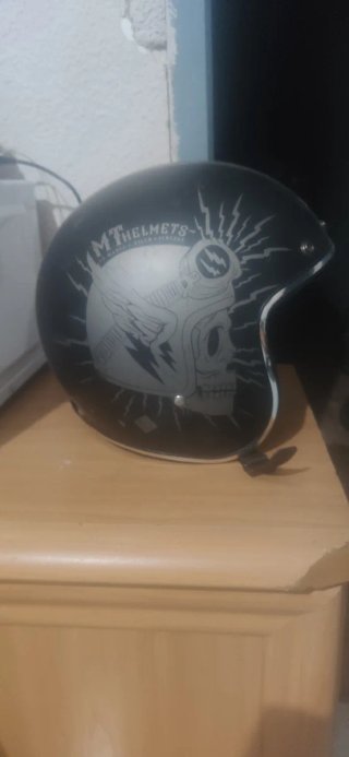 Casco de moto negro.no ago envios