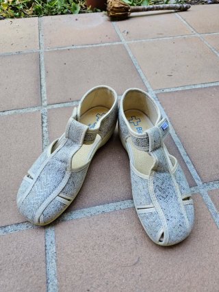 Zapatillas BioMedic Talla 37 Beige