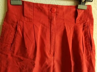 Falda pantalón "Rafaella" roja. Cómoda, versátil.