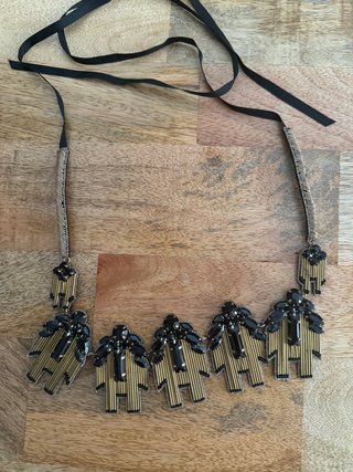 Collar Hoss Intropia Negro y Dorado
