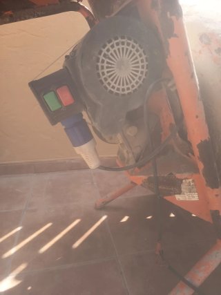 Hormigonera Portátil 130 lit con tambor reforzado
