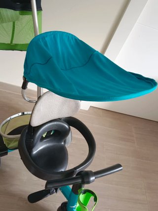 Triciclo infantil con manillar y cesta