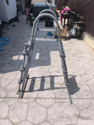 Escalera Piscina Desmontable Metal