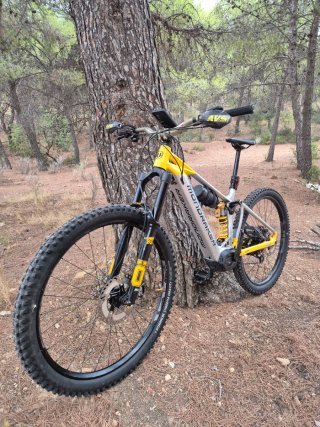 Bicicleta eléctrica Mondraker Level RR 2022