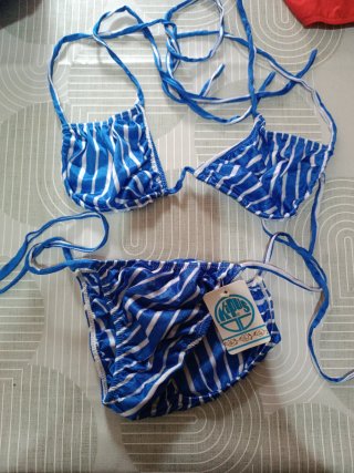 Bikini Vintage Rayas Rojas y Blancas