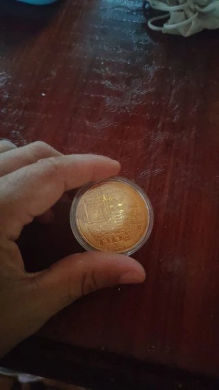 Moneda Bitcoin Dorada