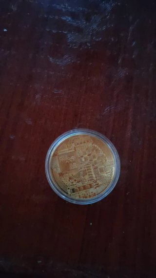 Moneda Bitcoin Dorada