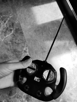 Coche Mercedes Benz teledirigido con mando