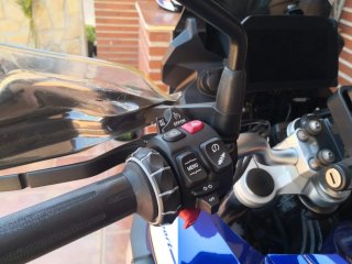 BMW F 750 GS Azul y Plata