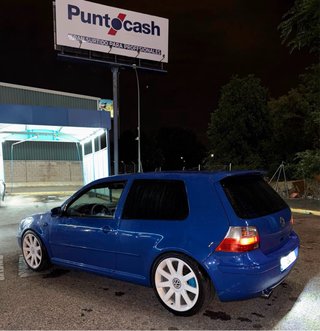 Volkswagen Golf 2004