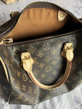 Bolso Louis Vuitton Speedy con correa