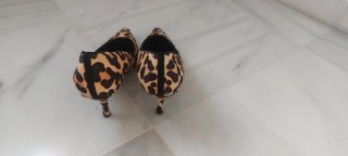 Zapatos de tacón leopardo punta fina