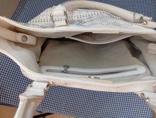 Bolso Blanco Desigual con Tachuelas