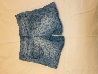 Bermudas Vaqueras C&A Flores Talla 44