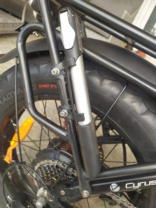 Bici Eléctrica CYRHUSHER KOMMODA + 2 Baterias