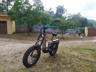 Bici Eléctrica CYRHUSHER KOMMODA + 2 Baterias